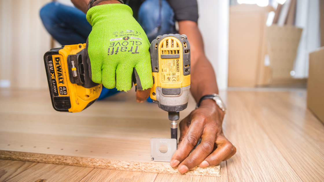 Handyman 101: What They do & How to Find One Dallas-Fort Worth contractors DFW home repair home maintenance